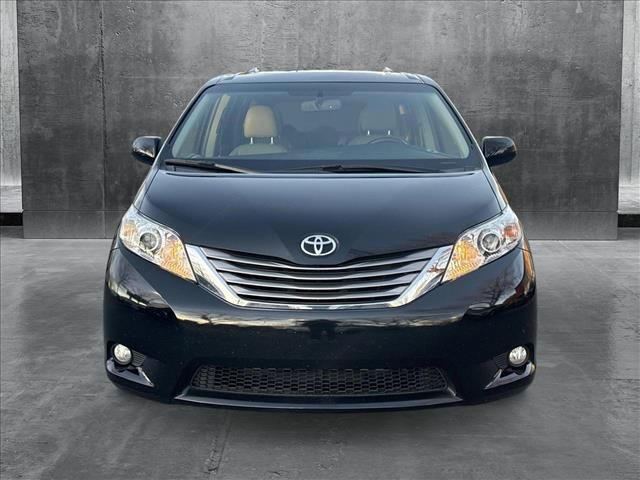 2017 Toyota Sienna XLE Premium