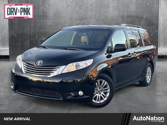 2017 Toyota Sienna XLE Premium