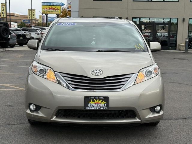 2017 Toyota Sienna 
