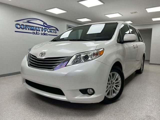 2017 Toyota Sienna XLE