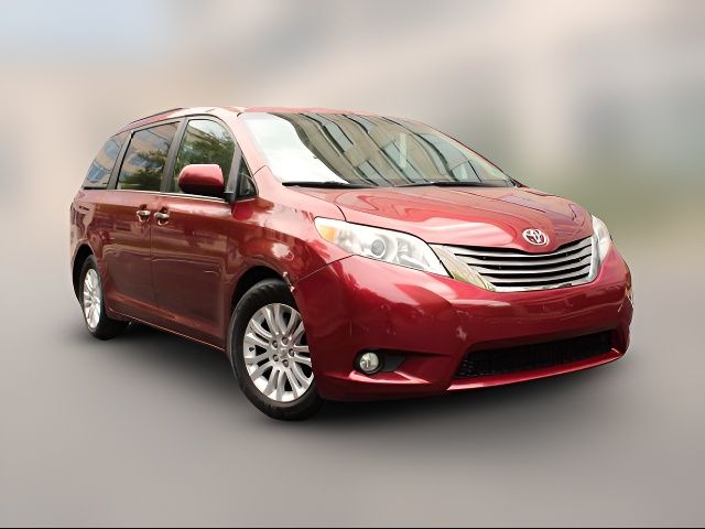 2017 Toyota Sienna XLE