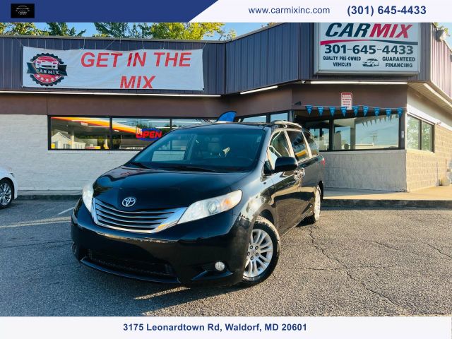 2017 Toyota Sienna XLE