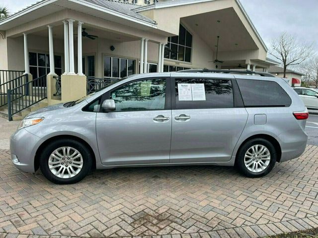 2017 Toyota Sienna XLE Premium