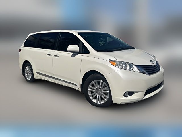 2017 Toyota Sienna XLE Premium