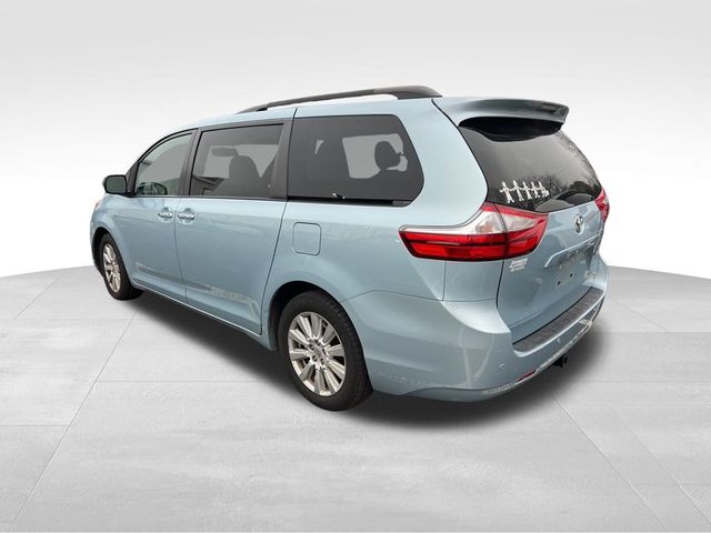 2017 Toyota Sienna XLE Premium