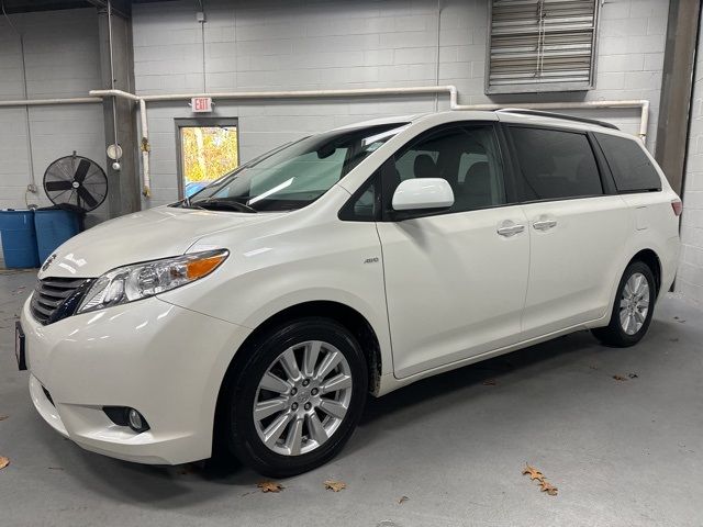 2017 Toyota Sienna XLE Premium