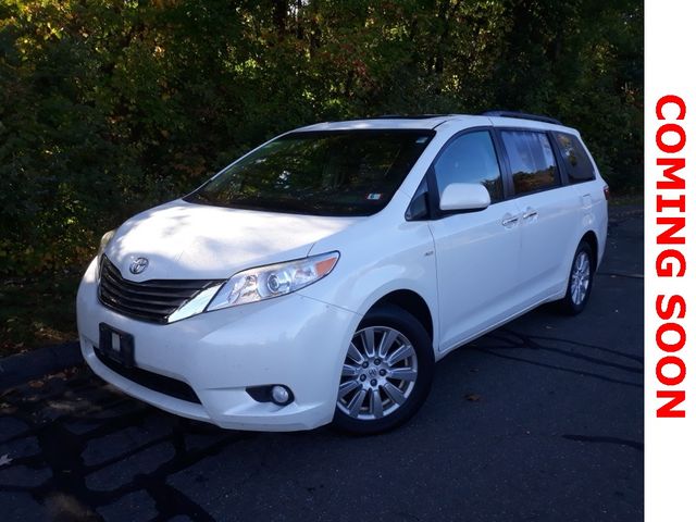 2017 Toyota Sienna XLE Premium