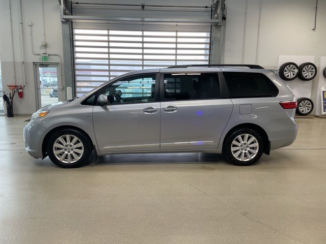 2017 Toyota Sienna XLE Premium