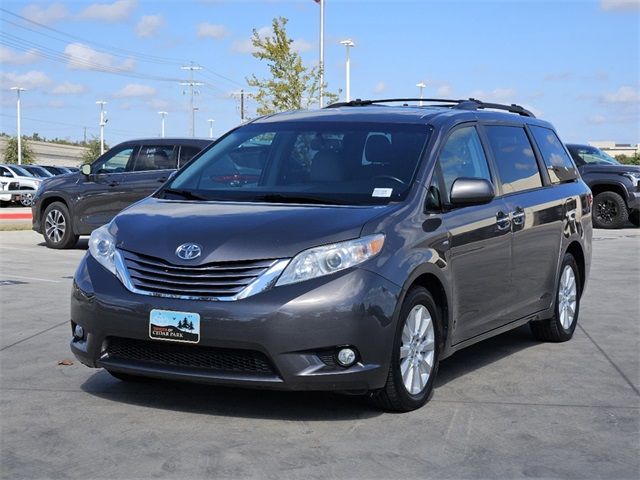 2017 Toyota Sienna 