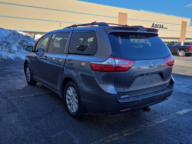 2017 Toyota Sienna XLE Premium