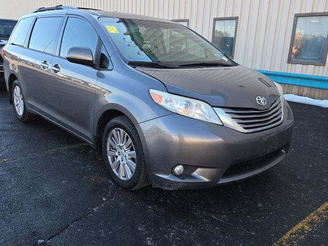 2017 Toyota Sienna XLE Premium