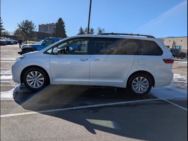 2017 Toyota Sienna XLE Premium