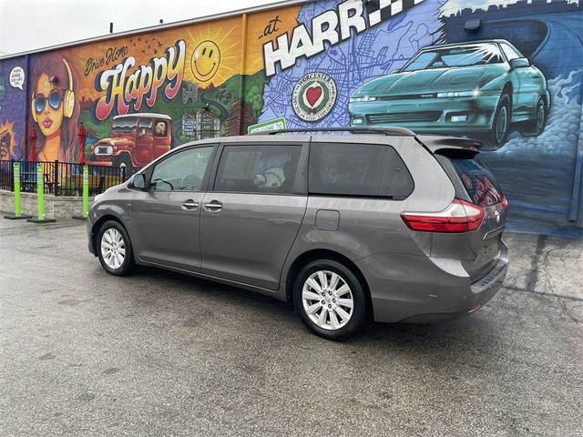 2017 Toyota Sienna XLE Premium