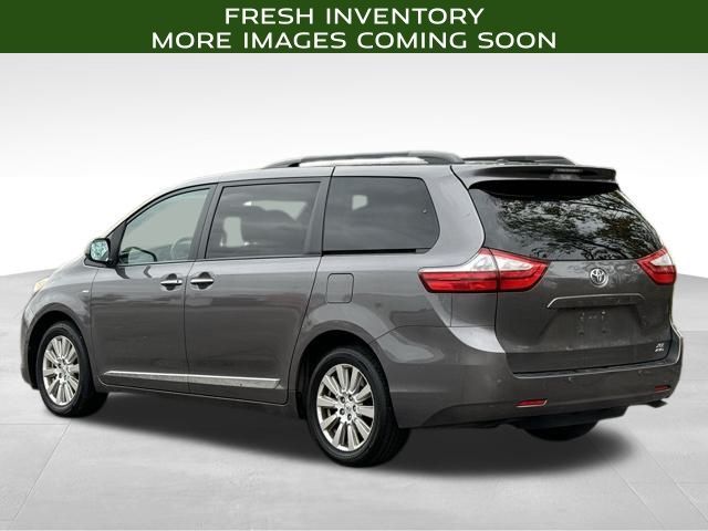 2017 Toyota Sienna XLE Premium