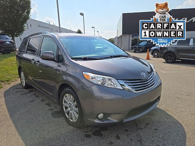 2017 Toyota Sienna XLE Premium