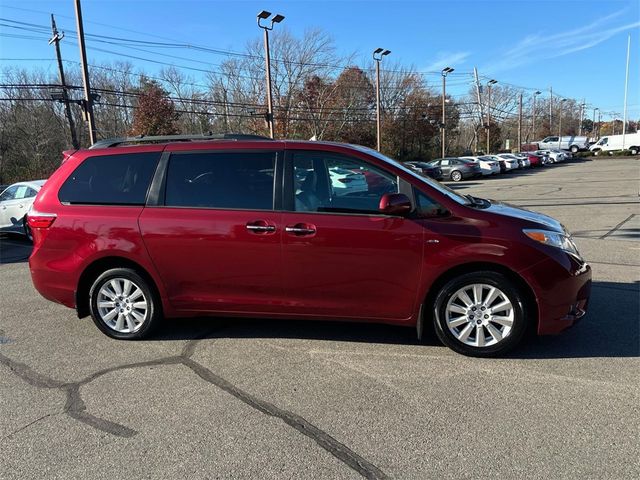 2017 Toyota Sienna XLE Premium