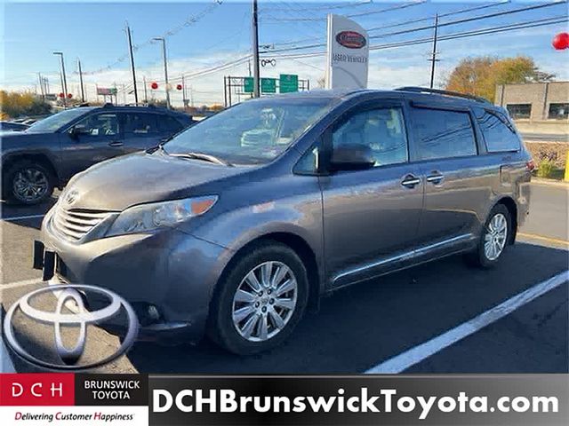 2017 Toyota Sienna XLE Premium