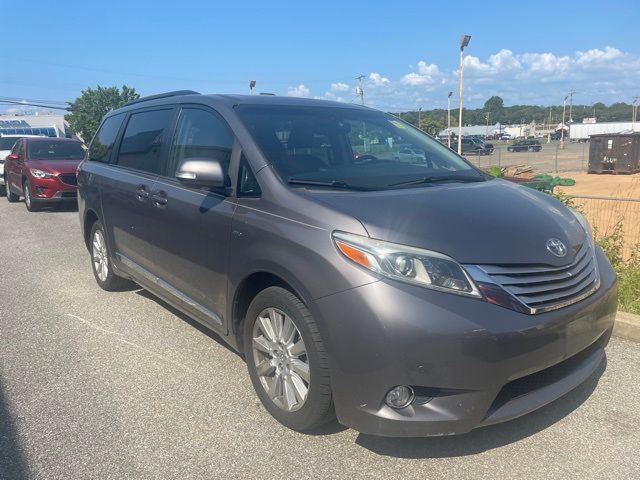 2017 Toyota Sienna XLE Premium