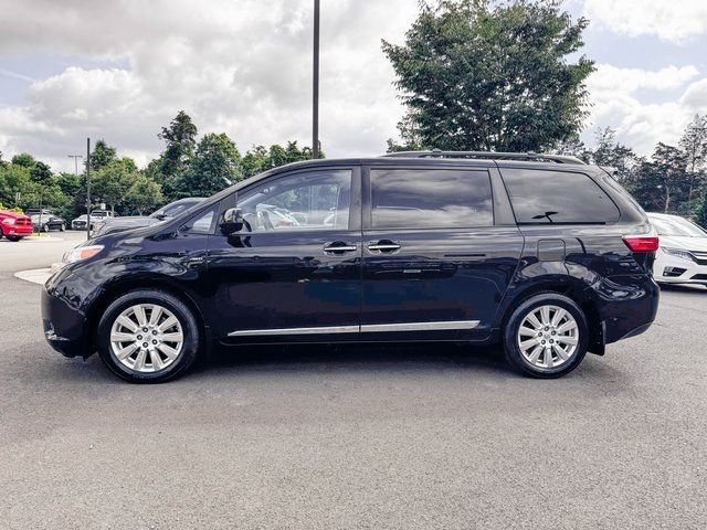 2017 Toyota Sienna XLE Premium