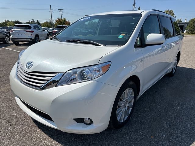 2017 Toyota Sienna XLE Premium