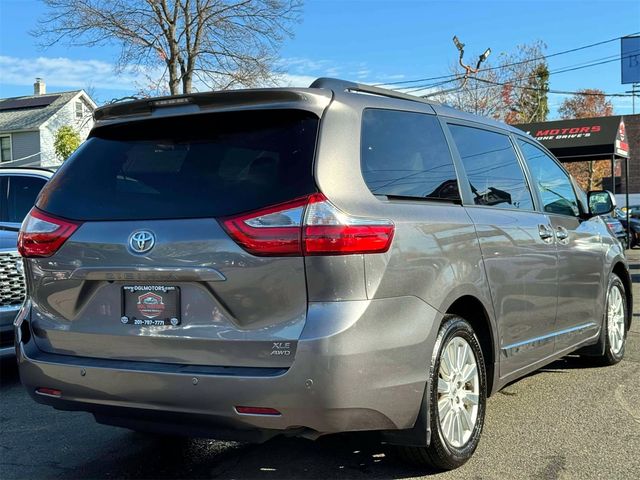 2017 Toyota Sienna XLE Premium