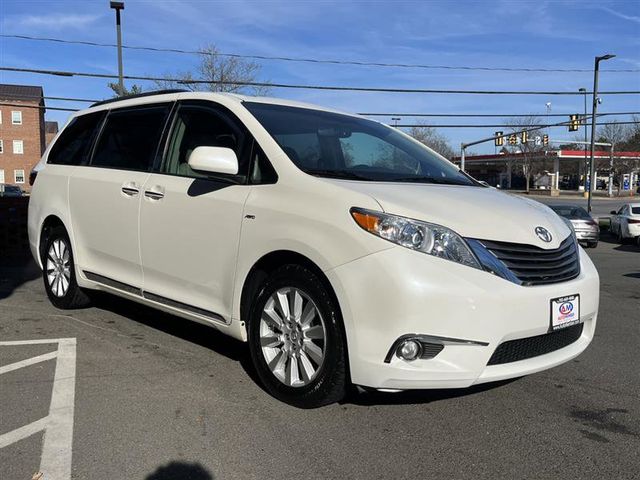 2017 Toyota Sienna XLE Premium