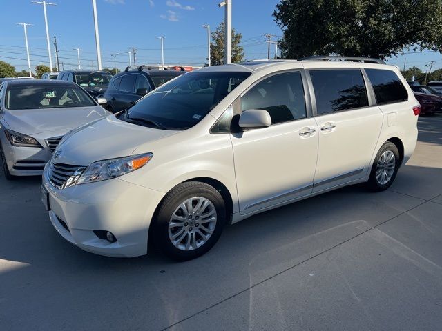 2017 Toyota Sienna XLE Premium