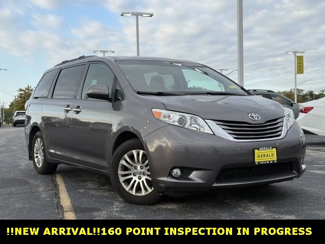 2017 Toyota Sienna XLE Premium