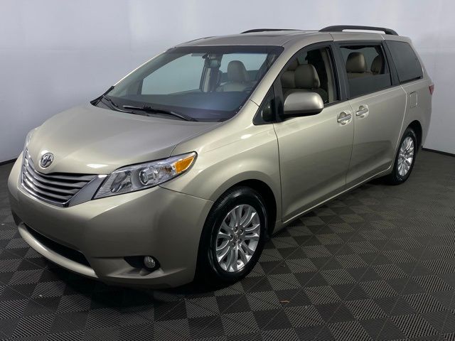 2017 Toyota Sienna XLE Premium