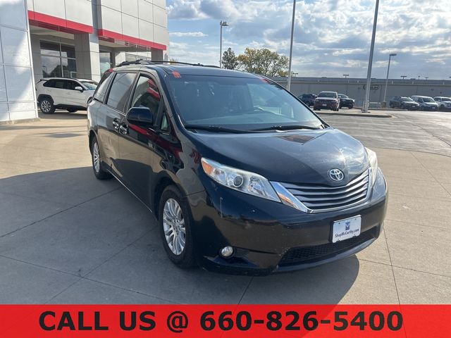 2017 Toyota Sienna XLE Premium