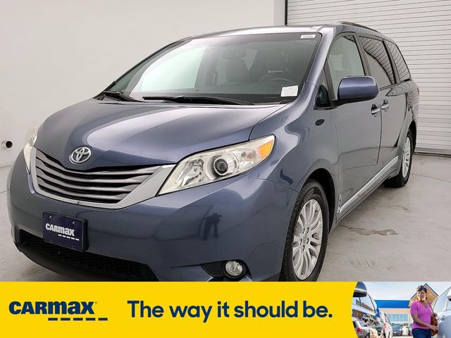 2017 Toyota Sienna XLE Premium