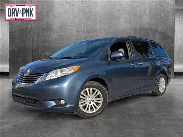 2017 Toyota Sienna XLE Premium