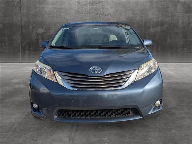 2017 Toyota Sienna XLE Premium