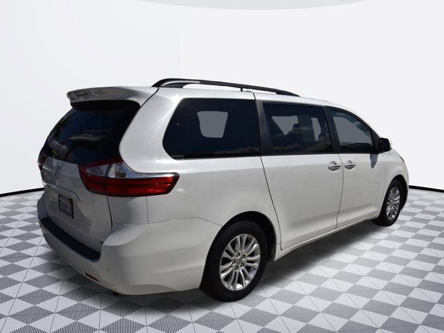 2017 Toyota Sienna XLE Premium