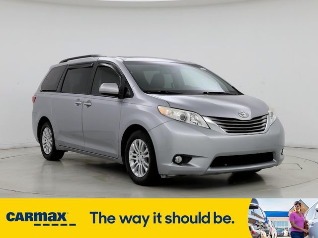 2017 Toyota Sienna XLE Premium