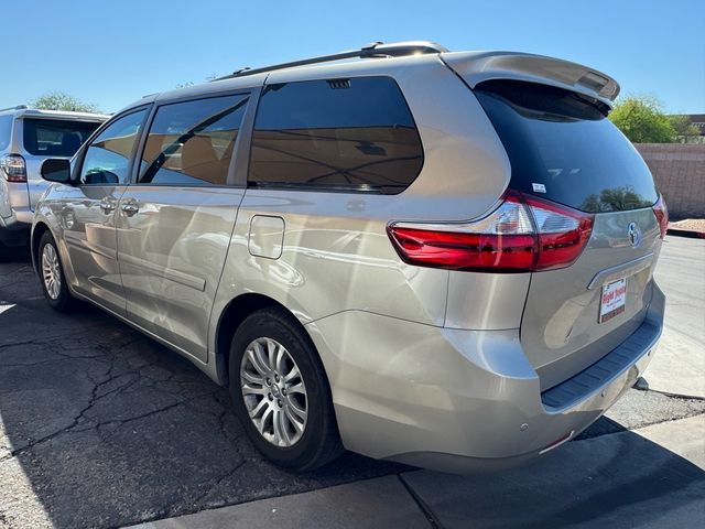 2017 Toyota Sienna XLE Premium