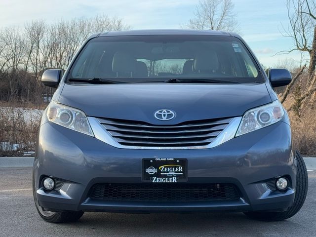 2017 Toyota Sienna 