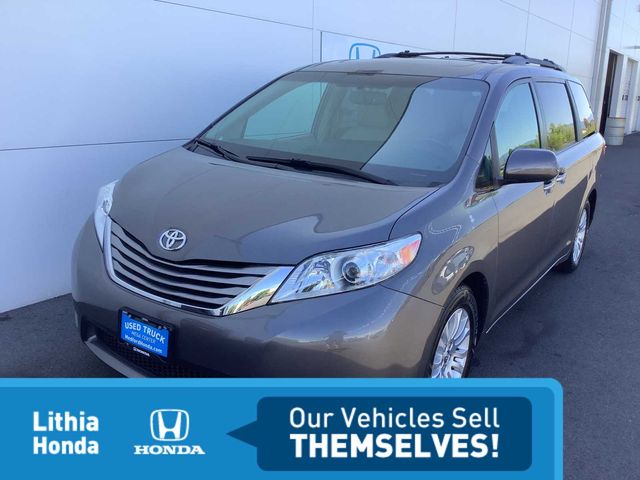 2017 Toyota Sienna XLE Premium