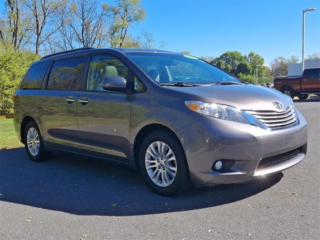 2017 Toyota Sienna XLE Premium