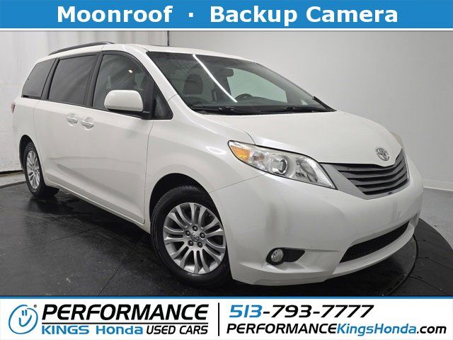 2017 Toyota Sienna XLE Premium