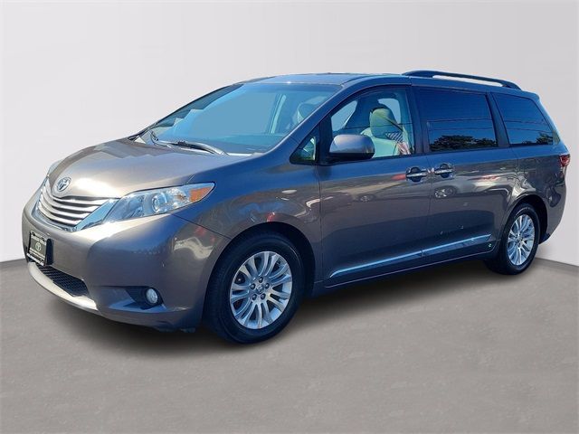 2017 Toyota Sienna XLE Premium