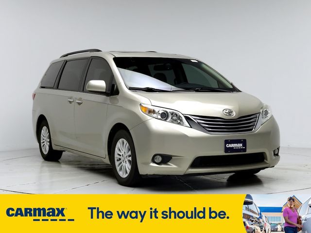 2017 Toyota Sienna XLE Premium