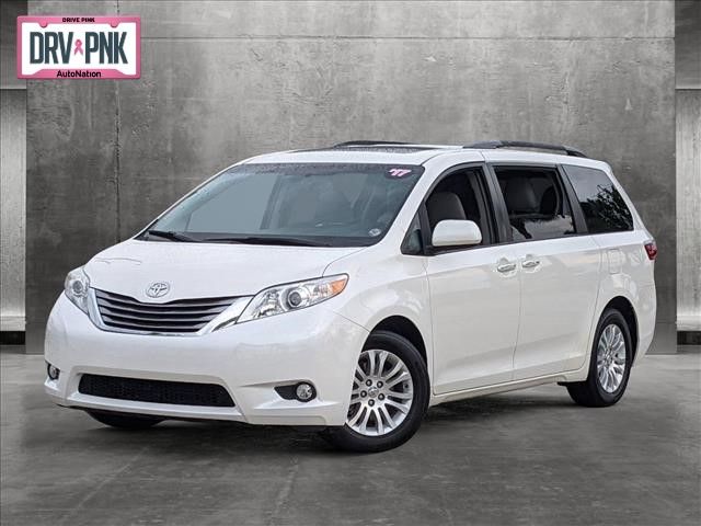 2017 Toyota Sienna XLE Premium