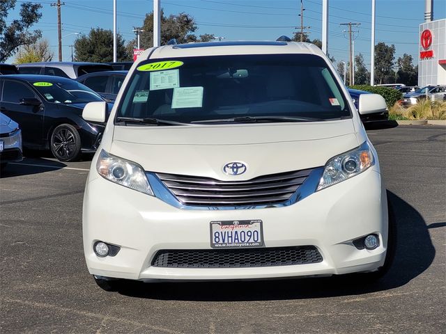 2017 Toyota Sienna XLE Premium