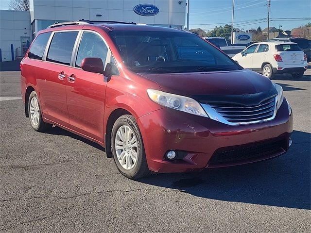 2017 Toyota Sienna XLE Premium