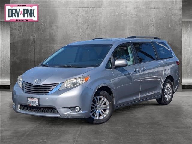 2017 Toyota Sienna XLE Premium