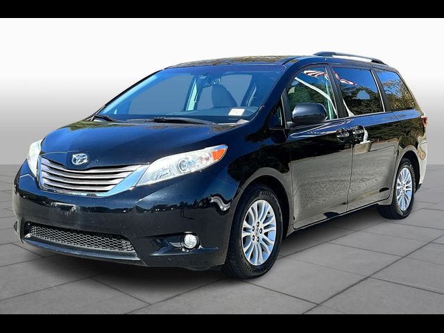 2017 Toyota Sienna XLE Premium