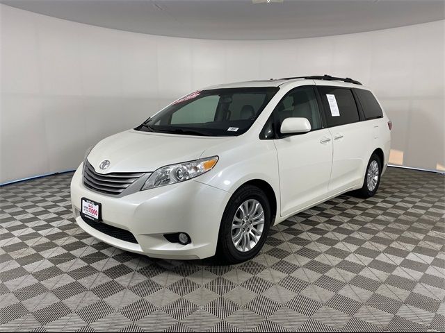 2017 Toyota Sienna XLE Premium