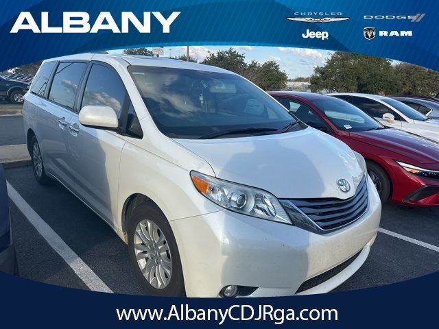 2017 Toyota Sienna XLE Premium