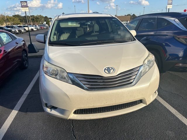 2017 Toyota Sienna XLE Premium